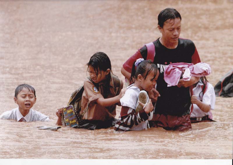 38. HASIHOLAN - Demi Masa Depan